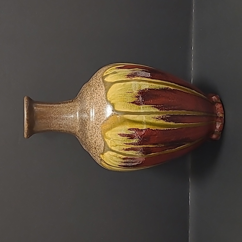 Beautiful Drip Glaze Vase - Picture 4 of 15